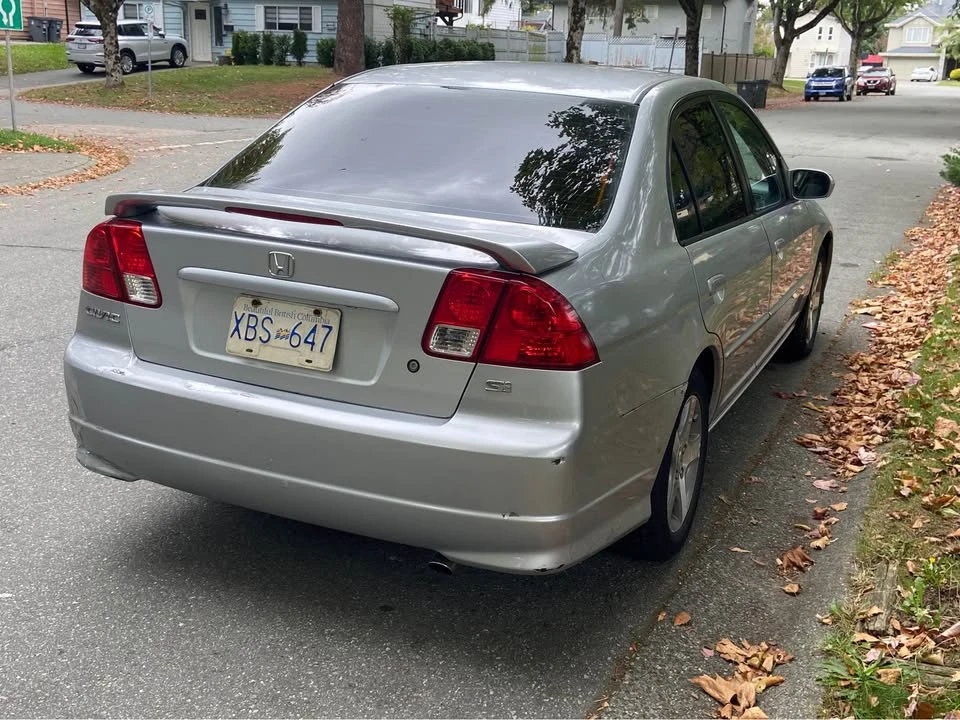 2005 Honda Civic 7th Gen - Image 5 of 9