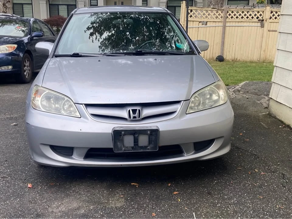 2005 Honda Civic 7th Gen - Image 3 of 12