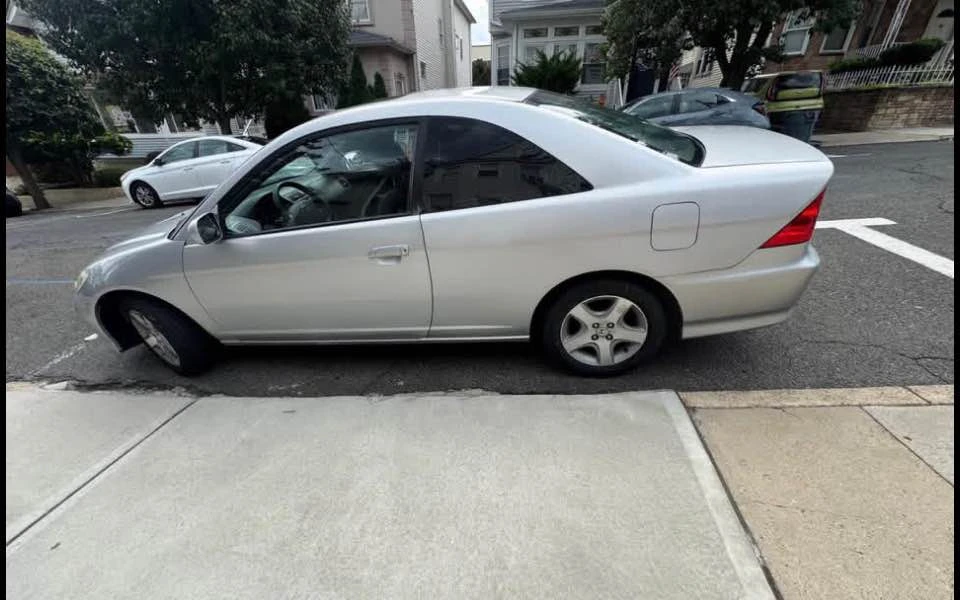 2005 Honda Civic 7th Gen - Image 12 of 13