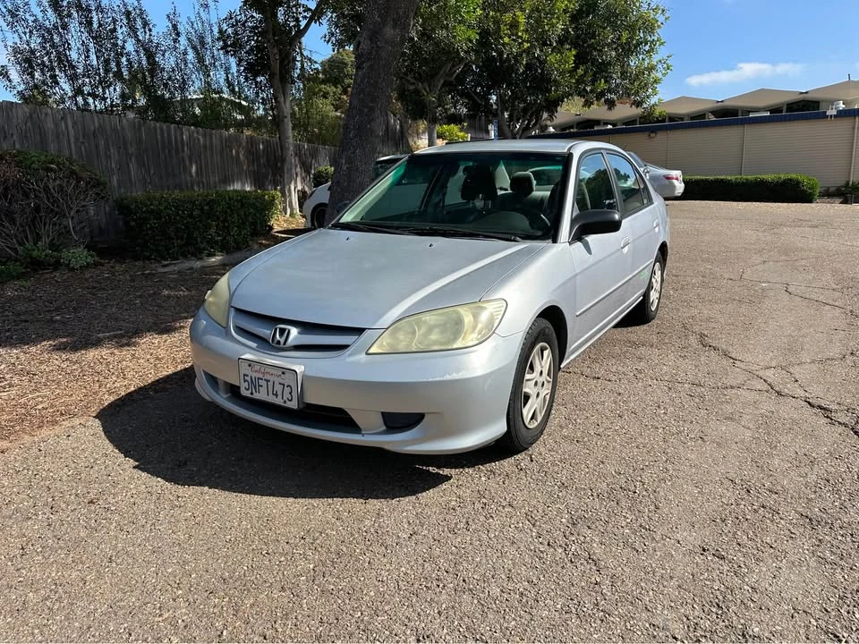 2005 Honda Civic 7th Gen - Image 2 of 15