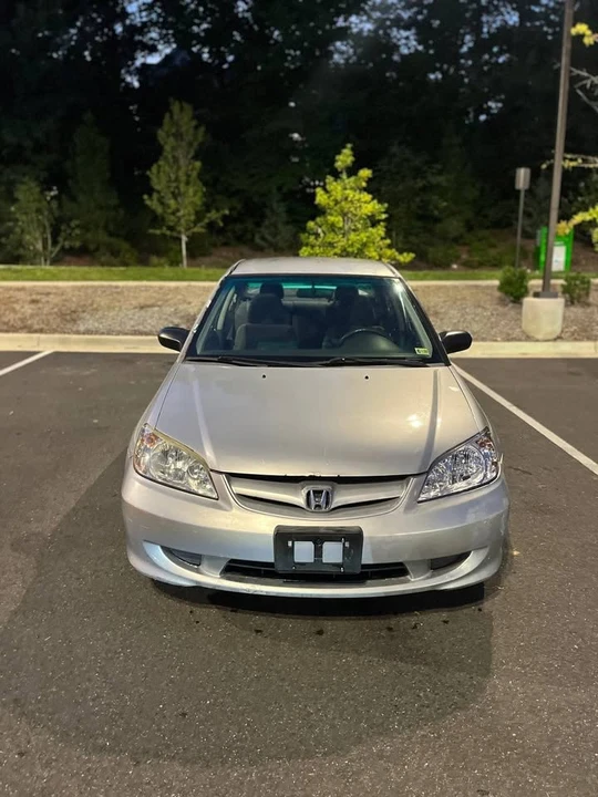 2005 Honda Civic 7th Gen - Image 7 of 13