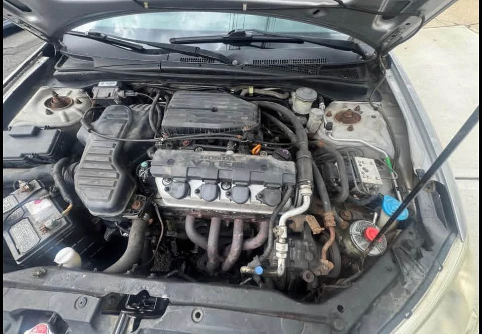 2005 Honda Civic 7th Gen - Image 5 of 13