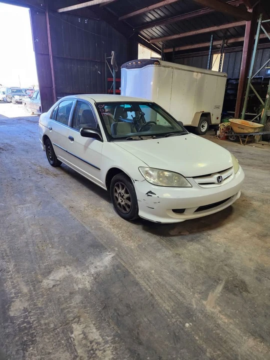 2005 Honda Civic 7th Gen - Image 7 of 15