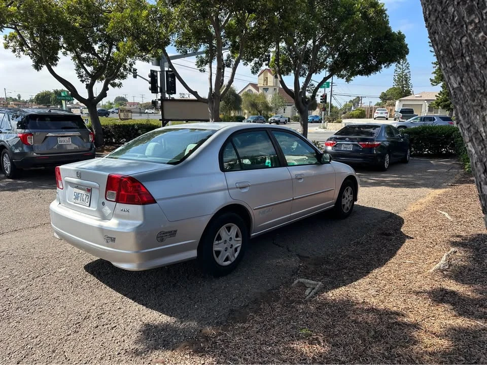 2005 Honda Civic 7th Gen - Image 6 of 15