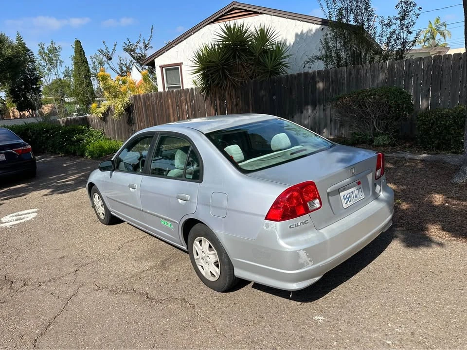 2005 Honda Civic 7th Gen - Image 8 of 15
