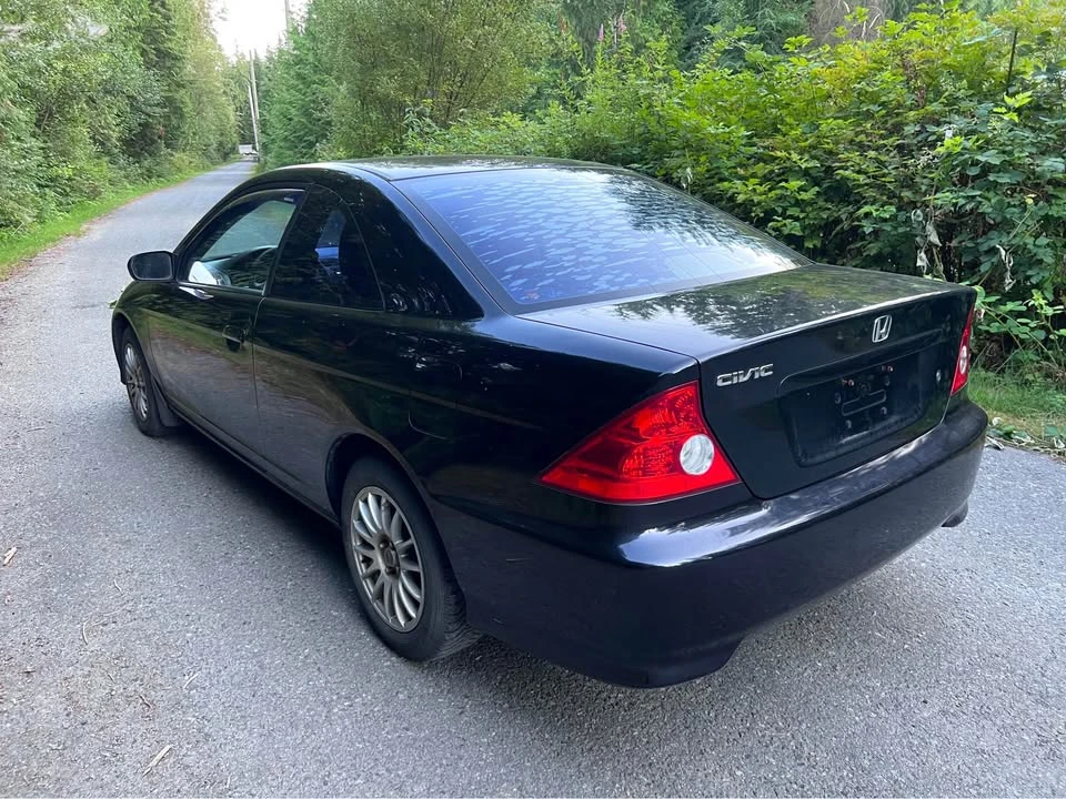 2005 Honda Civic 7th Gen - Image 5 of 10
