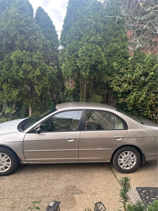 2005 Honda Civic 7th Gen - Image 3 of 5