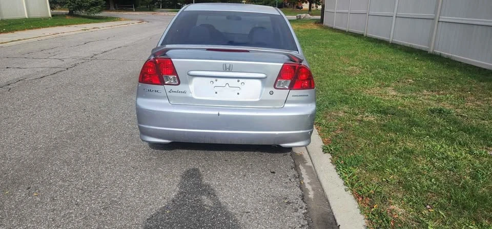 2005 Honda Civic 7th Gen - Image 5 of 10