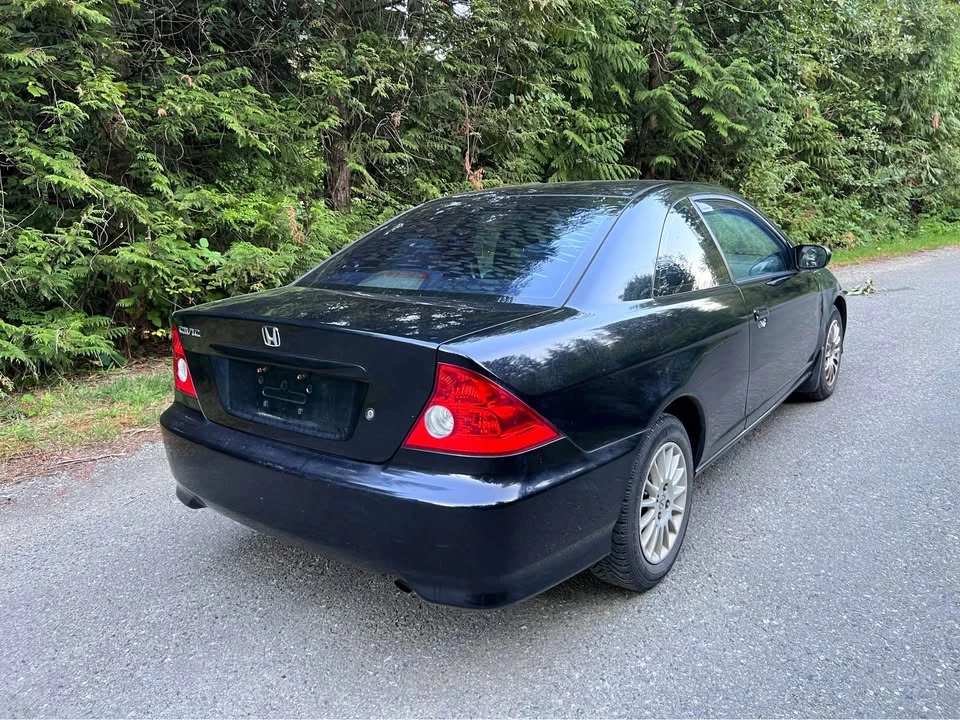 2005 Honda Civic 7th Gen - Image 4 of 10