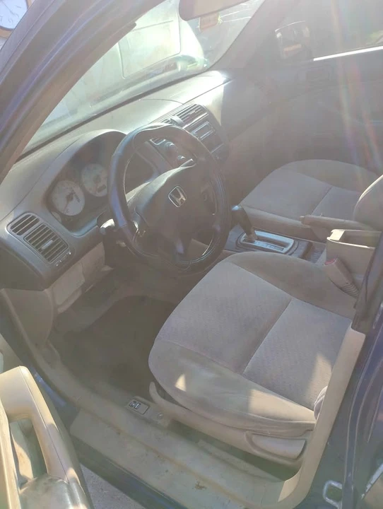 2005 Honda Civic 7th Gen - Image 8 of 9