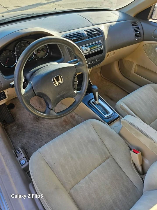 2005 Honda Civic 7th Gen - Image 3 of 7