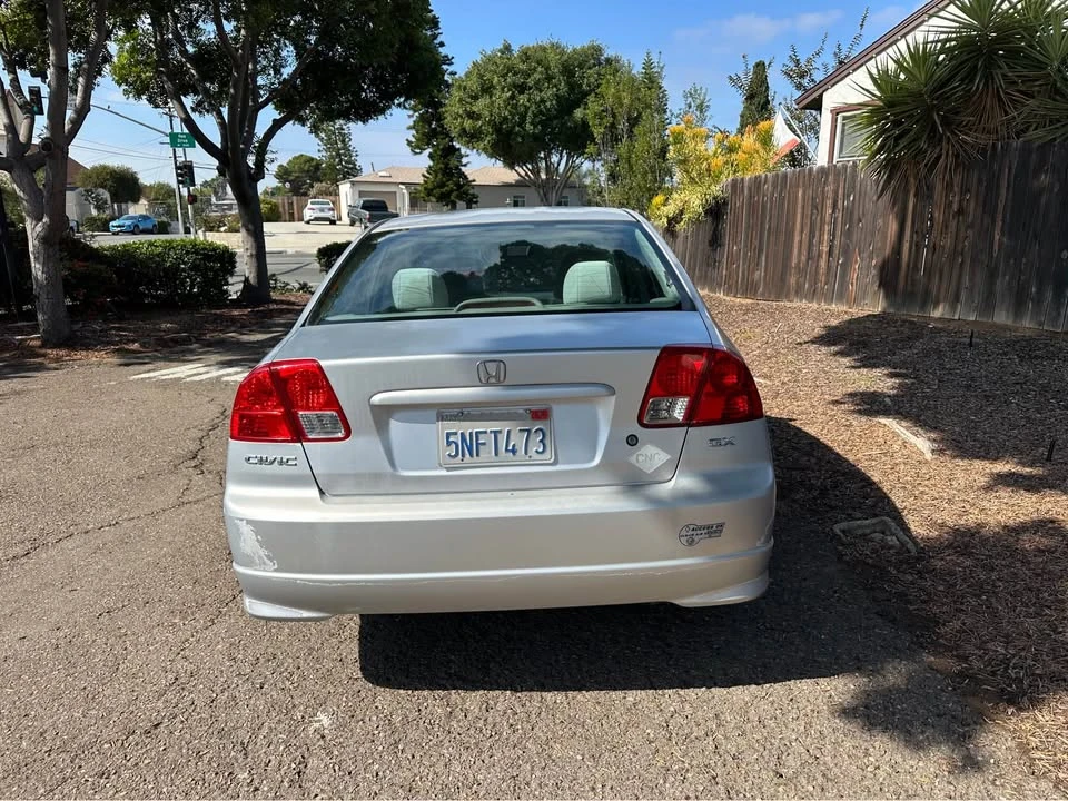 2005 Honda Civic 7th Gen - Image 7 of 15