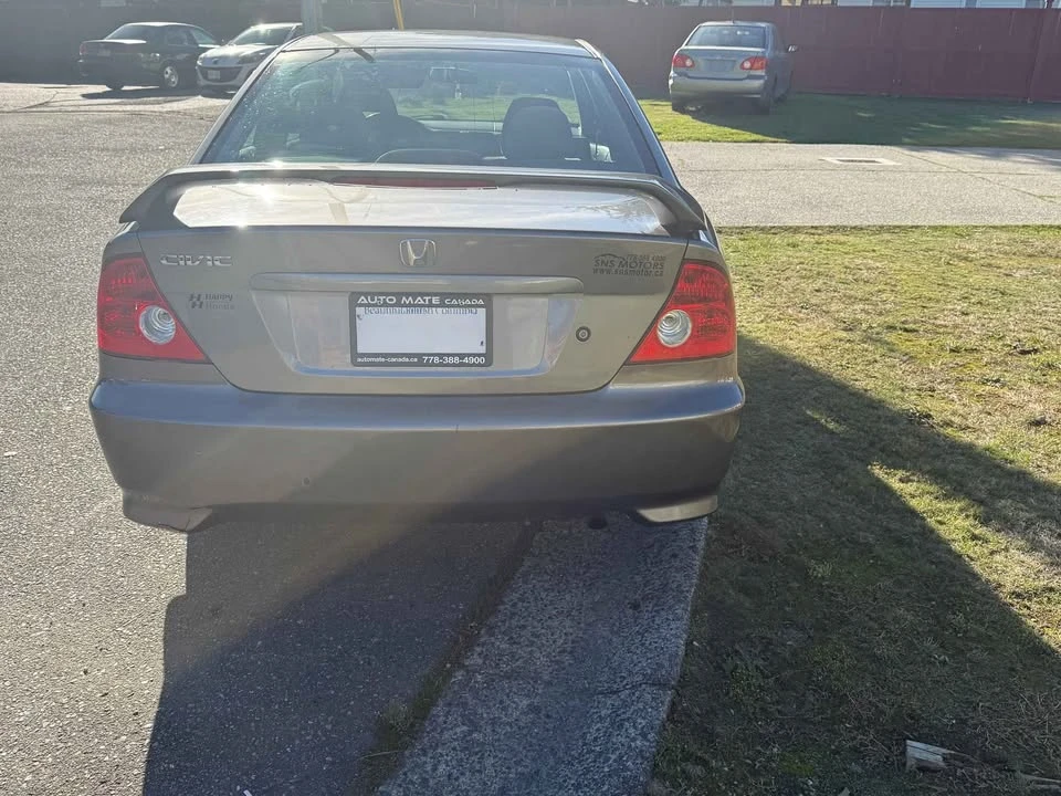 2005 Honda Civic 7th Gen - Image 3 of 8