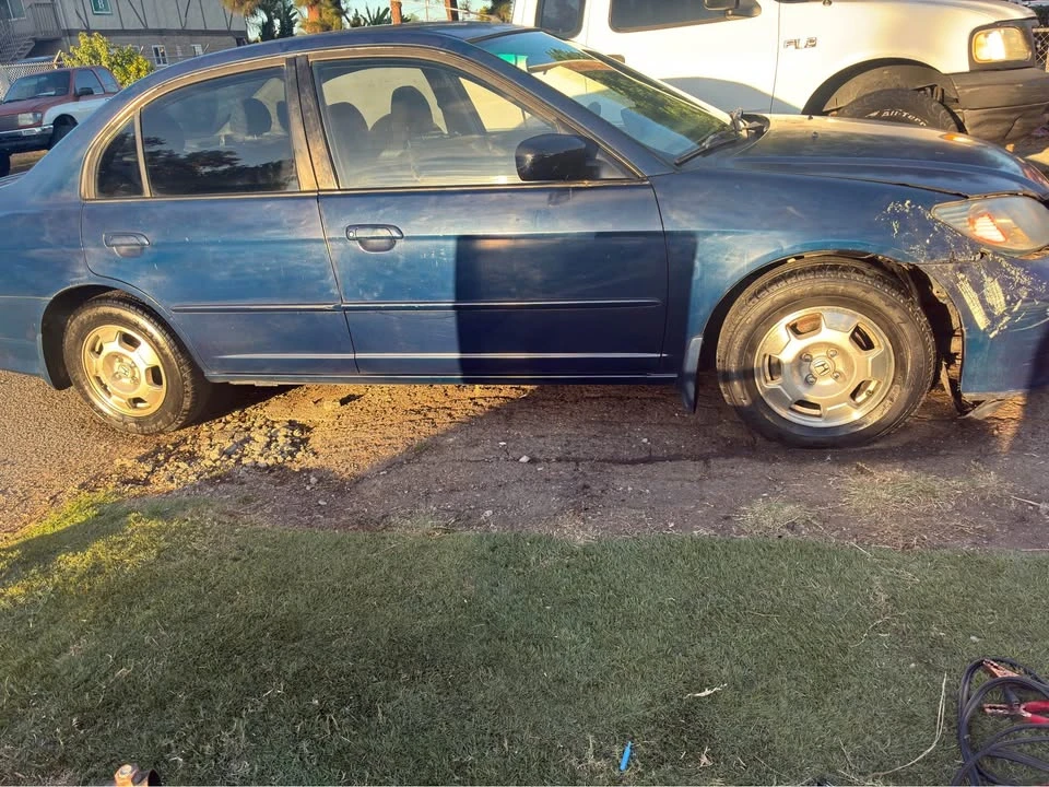 2005 Honda Civic 7th Gen - Image 2 of 8