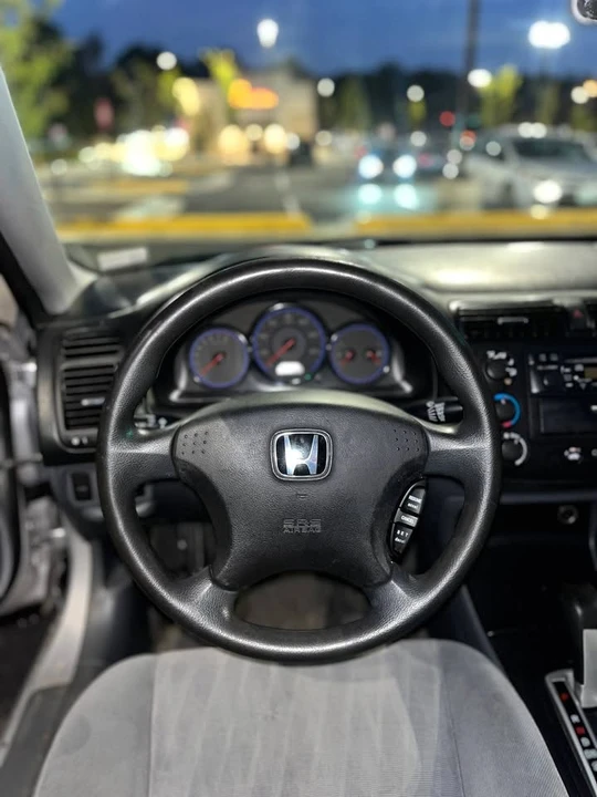 2005 Honda Civic 7th Gen - Image 9 of 13