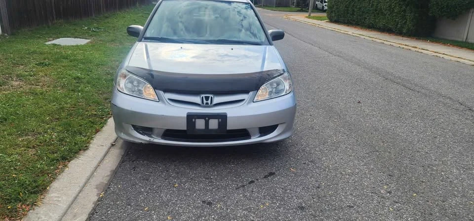 2005 Honda Civic 7th Gen - Image 2 of 10