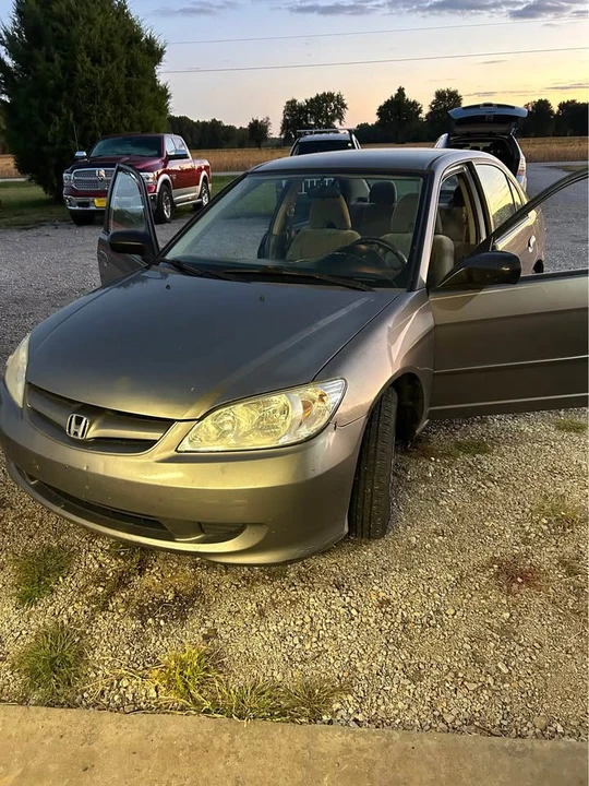 2005 Honda Civic 7th Gen - Image 4 of 5