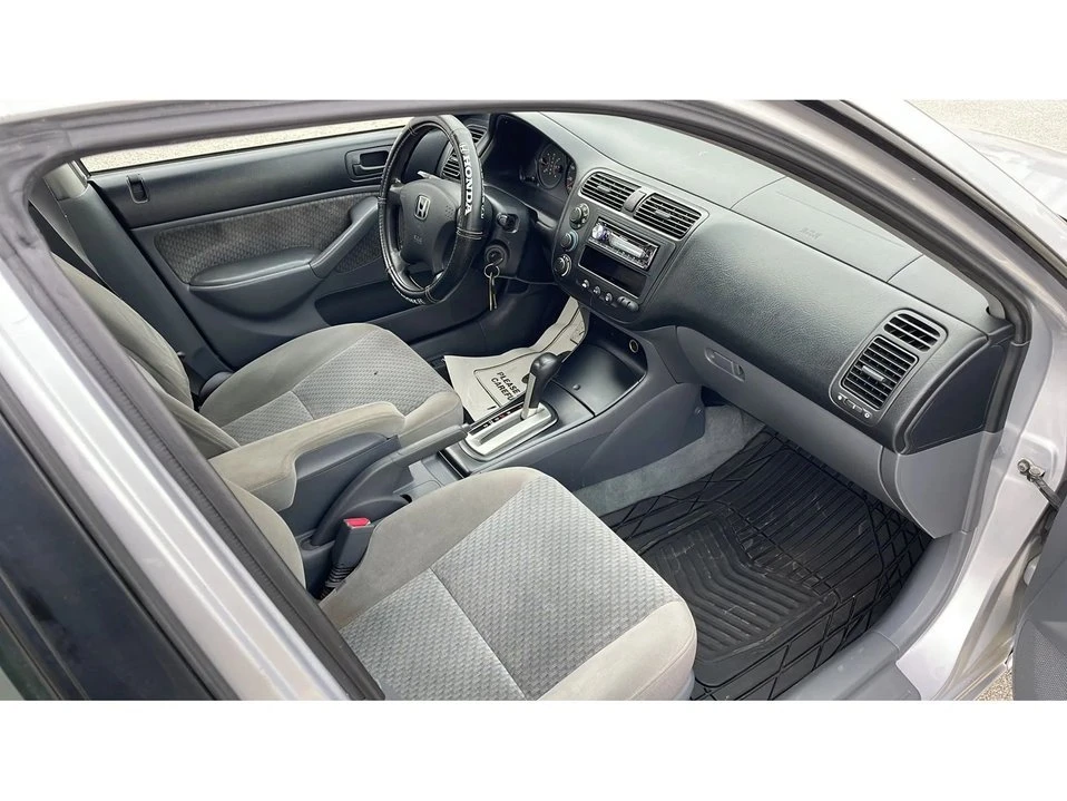 2005 Honda Civic 7th Gen - Image 12 of 16