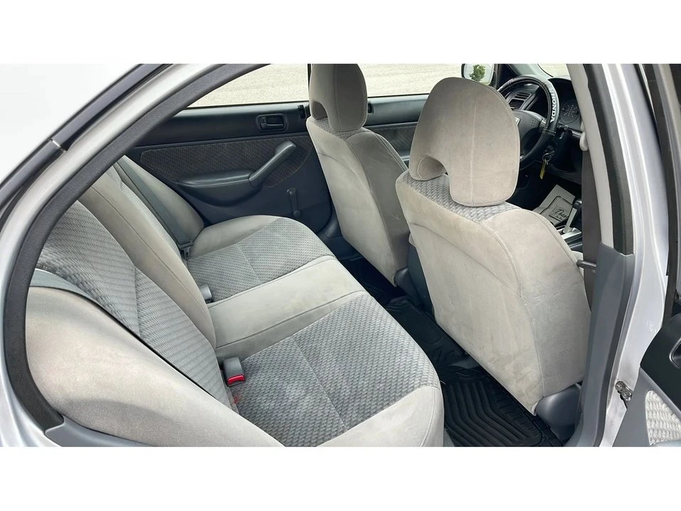 2005 Honda Civic 7th Gen - Image 11 of 16