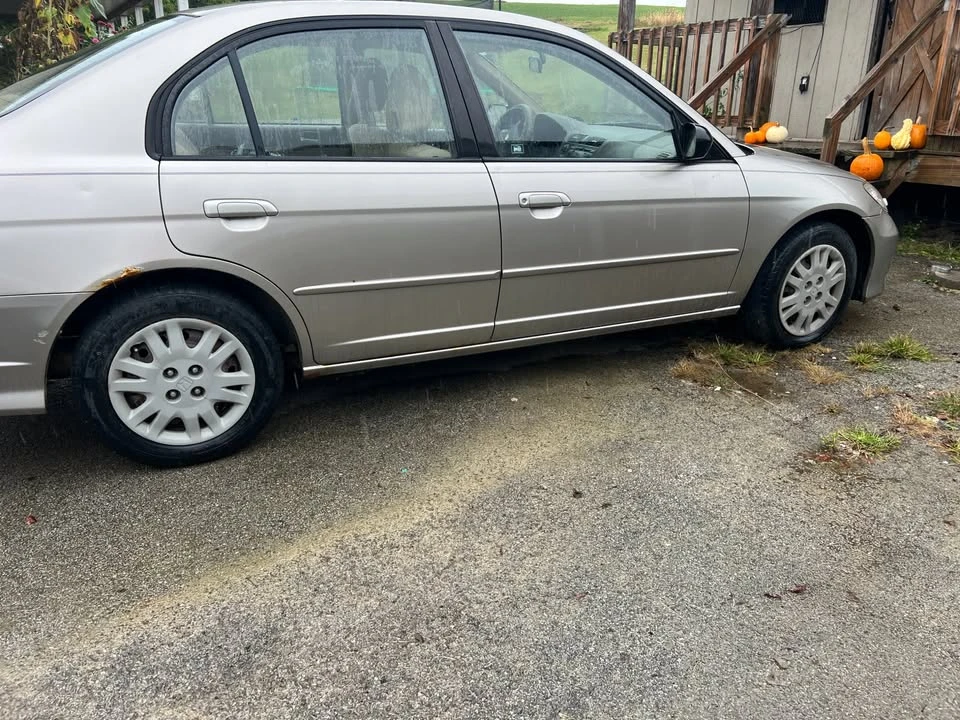 2005 Honda Civic 7th Gen - Image 4 of 4