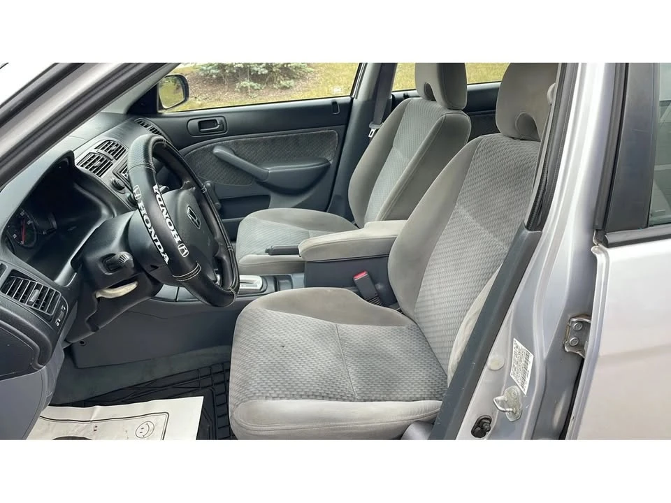 2005 Honda Civic 7th Gen - Image 9 of 16
