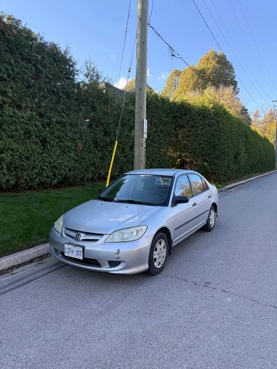 2005 Honda Civic 7th Gen - Image 3 of 7