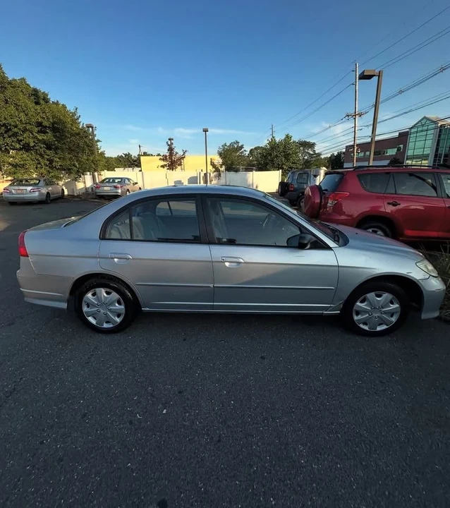 2005 Honda Civic 7th Gen - Image 7 of 8