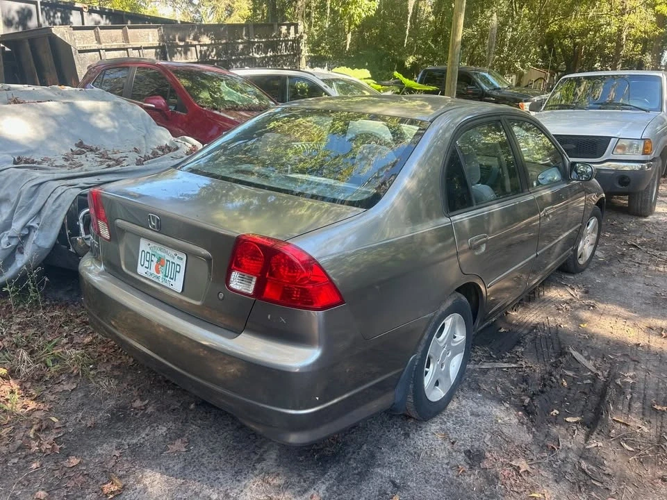 2005 Honda Civic 7th Gen - Image 3 of 5