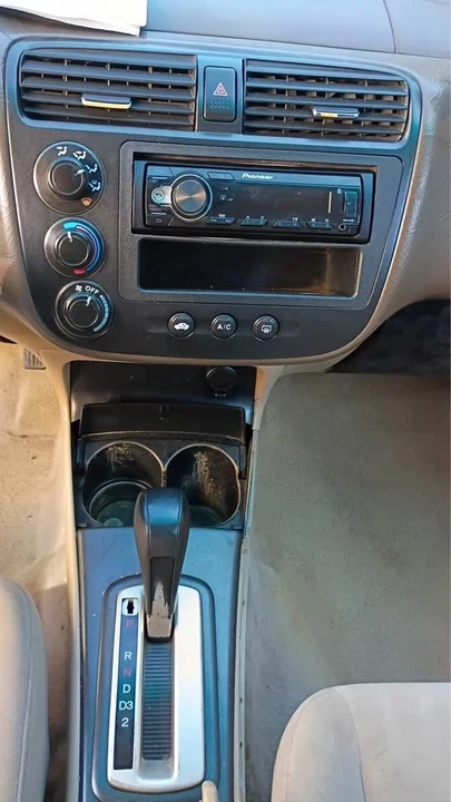 2005 Honda Civic 7th Gen - Image 7 of 8