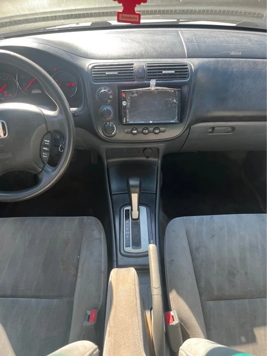 2005 Honda Civic 7th Gen - Image 4 of 9
