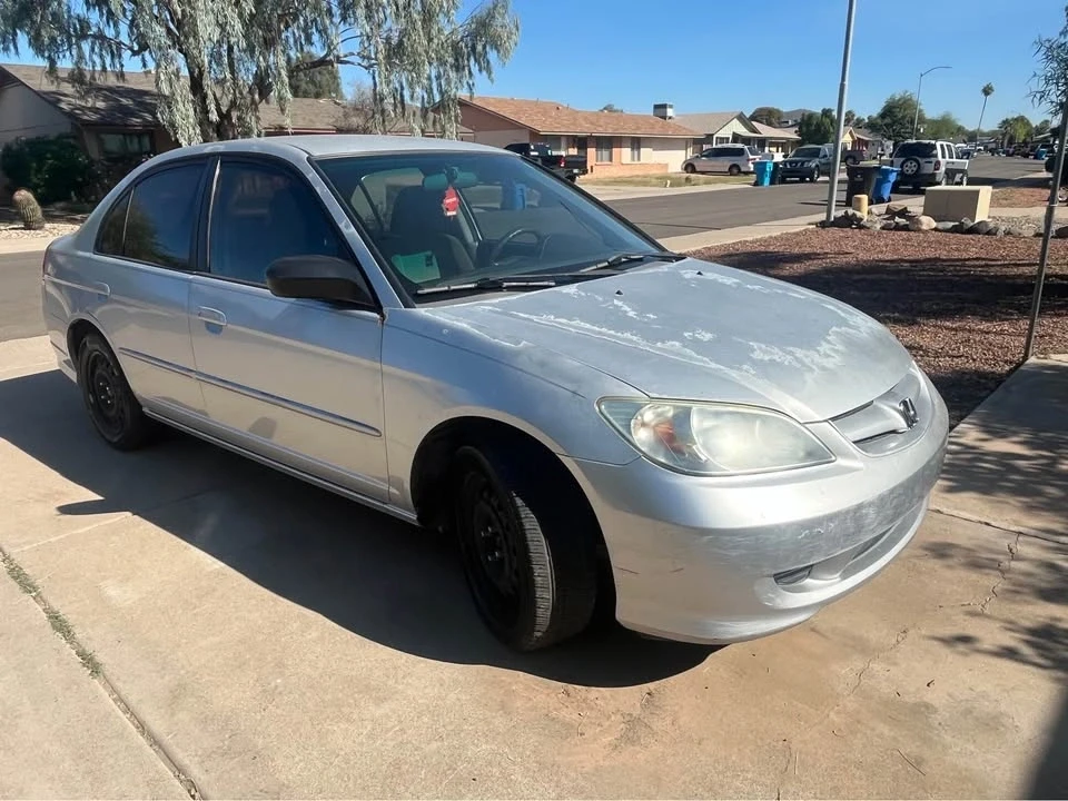 2005 Honda Civic 7th Gen - Image 2 of 9