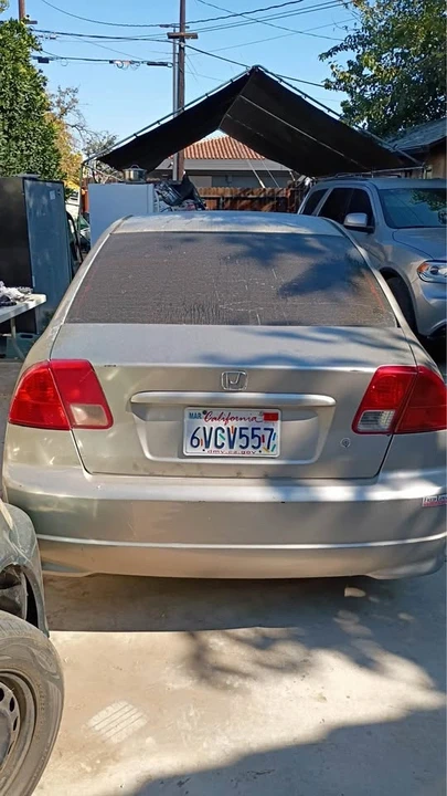2005 Honda Civic 7th Gen - Image 2 of 8