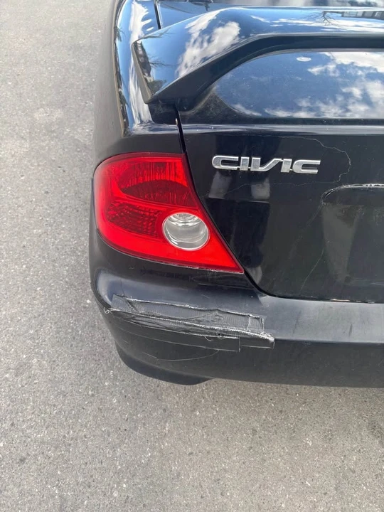 2005 Honda Civic 7th Gen - Image 7 of 9