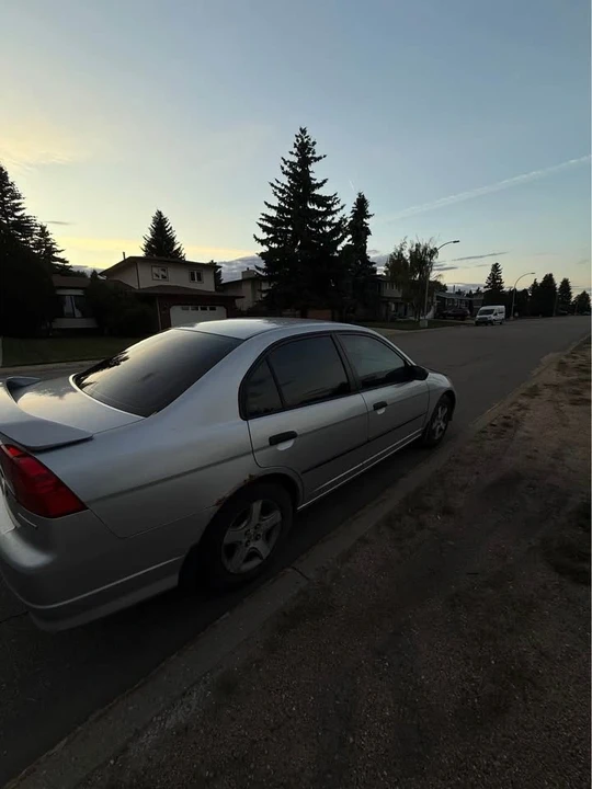 2005 Honda Civic 7th Gen - Image 3 of 4
