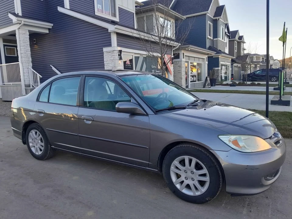 2005 Honda Civic 7th Gen - Image 2 of 13
