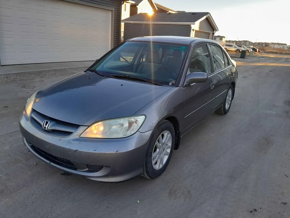 2005 Honda Civic 7th Gen - Image 5 of 13