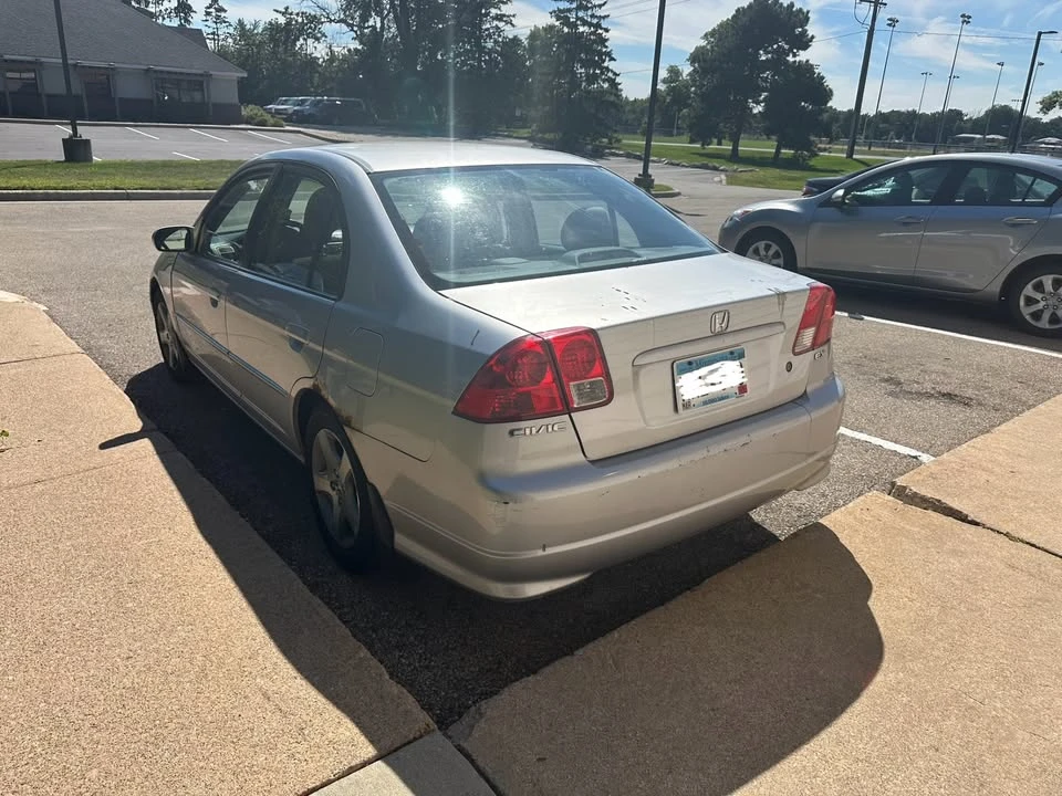 2005 Honda Civic 7th Gen - Image 3 of 6
