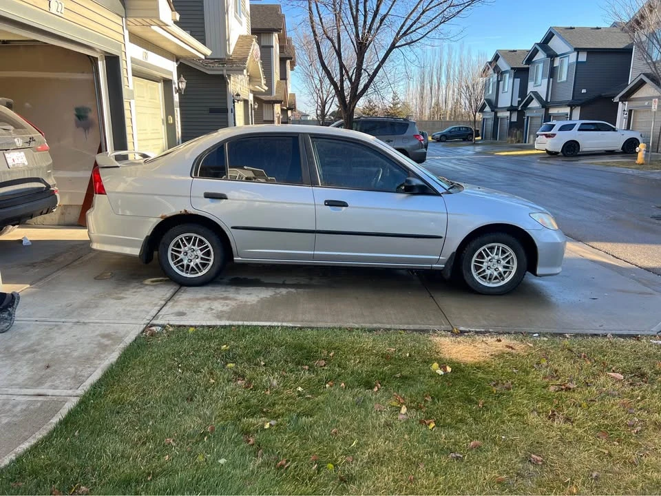 2005 Honda Civic 7th Gen - Image 2 of 7