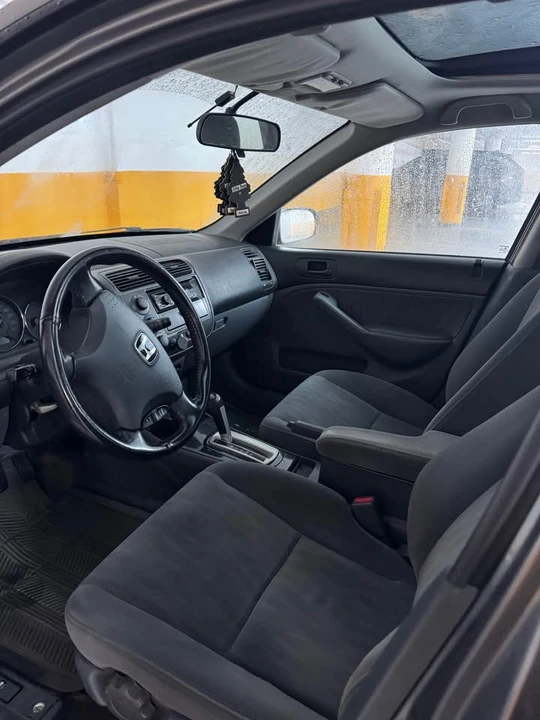 2005 Honda Civic 7th Gen - Image 5 of 6