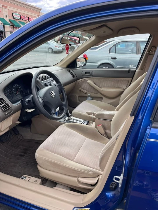 2005 Honda Civic 7th Gen - Image 7 of 11