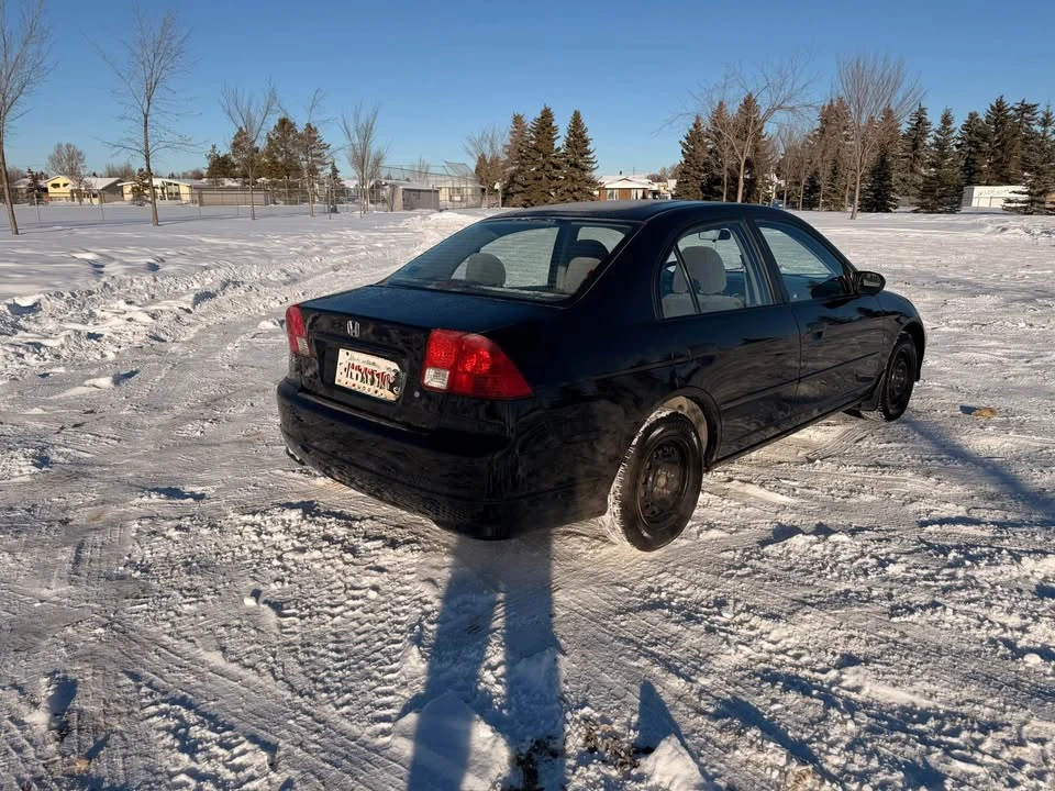 2005 Honda Civic 7th Gen - Image 3 of 11