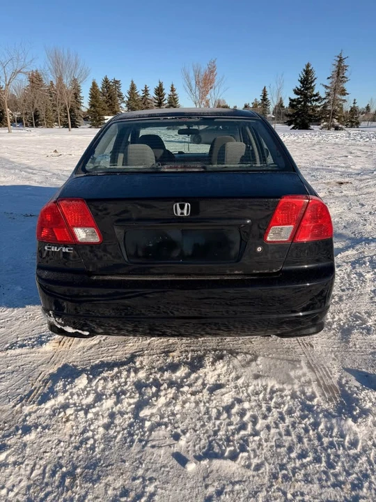 2005 Honda Civic 7th Gen - Image 2 of 11