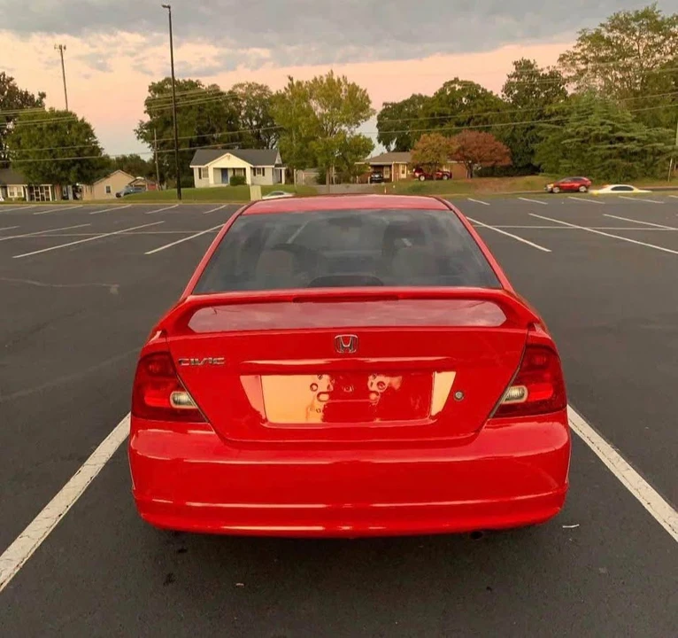 2005 Honda Civic 7th Gen - Image 2 of 5