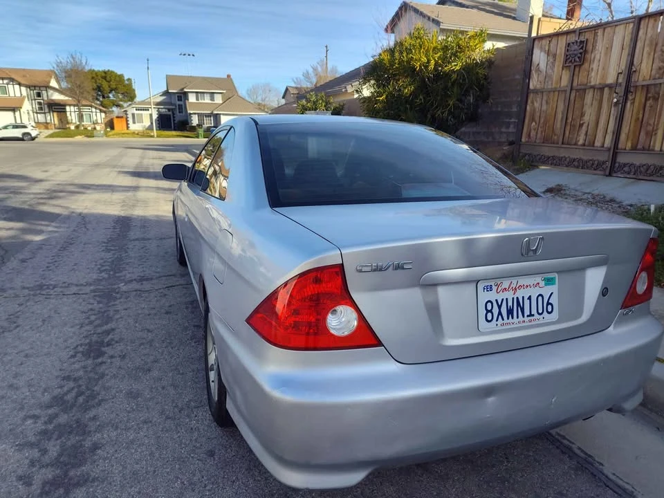 2005 Honda Civic 7th Gen - Image 9 of 14
