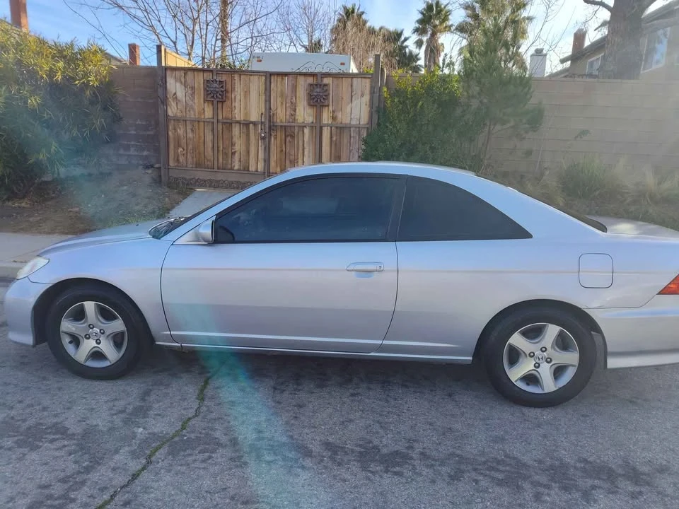 2005 Honda Civic 7th Gen - Image 2 of 14