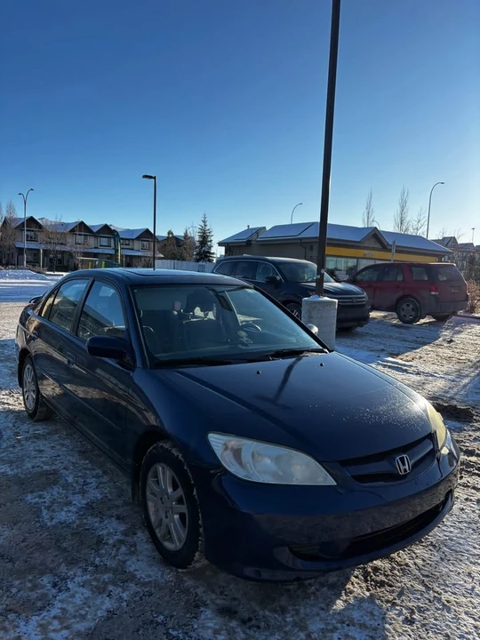 2005 Honda Civic 7th Gen - Image 3 of 9