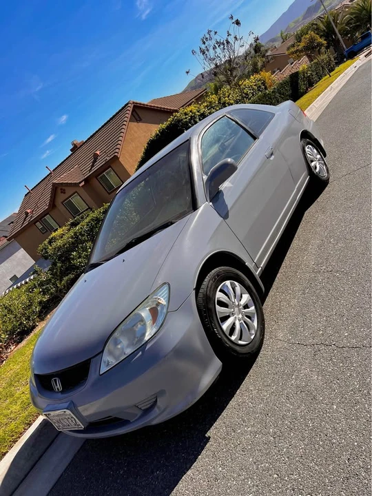 2005 Honda Civic 7th Gen - Image 5 of 15