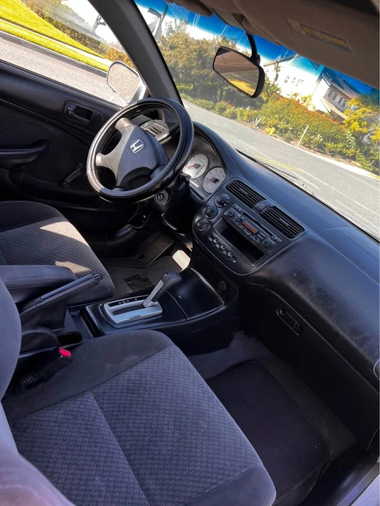 2005 Honda Civic 7th Gen - Image 11 of 15