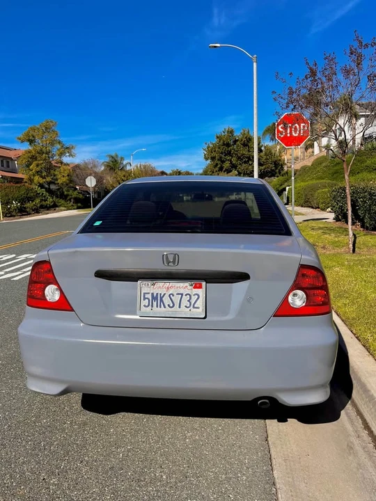 2005 Honda Civic 7th Gen - Image 7 of 15