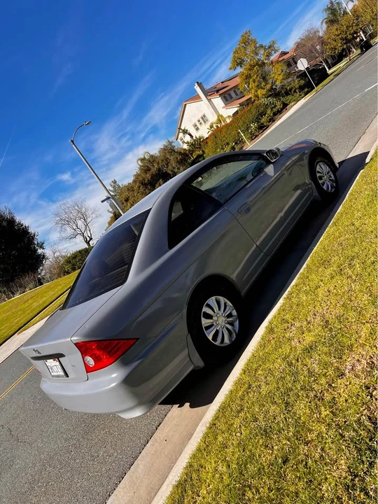 2005 Honda Civic 7th Gen - Image 3 of 15